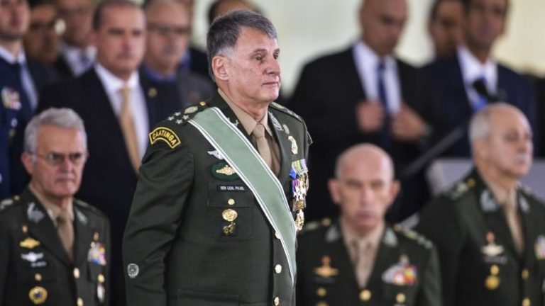 Gilmar Mendes ouviu do comandante do exército o que não queria