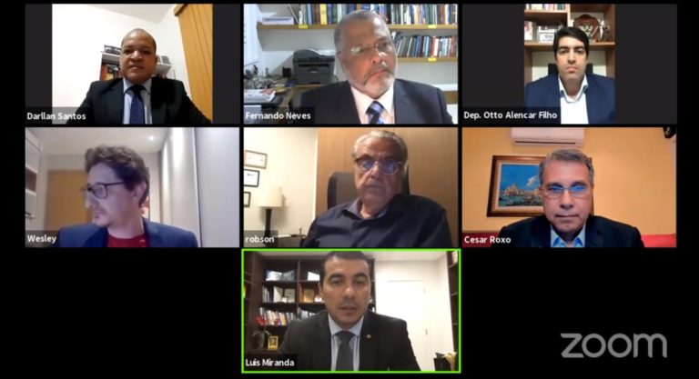 Em Live de Frente parlamentar, entidades defendem redução de imposto no consumo e transparência