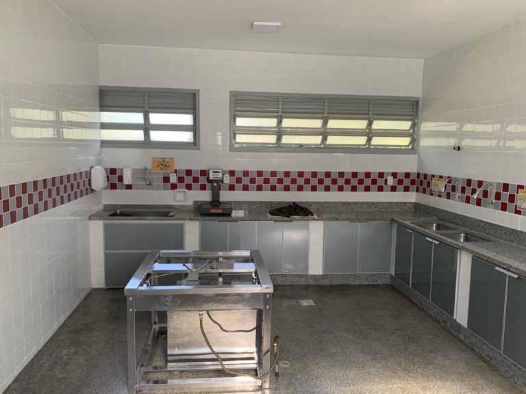 Centro de Ensino Infantil da Candangolândia reinaugura cozinha totalmente reformada