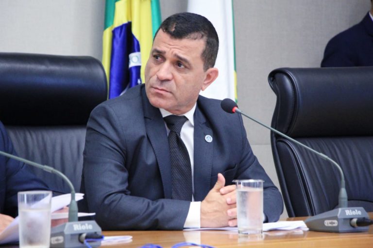 Aprovado PL do deputado Martins Machado que visa implementar medidas de conscientização na rede pública de ensino