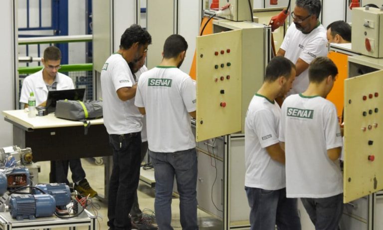 GDF lança curso de qualificação profissional remunerado