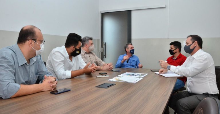 Caiado investe R$ 78 milhões para construção de complexo industrial em Acreúna