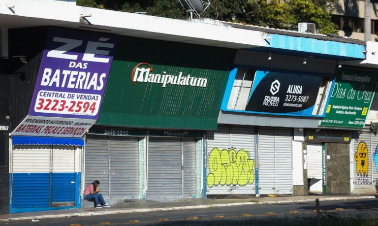 Novo horário para comércio e circulação nas ruas