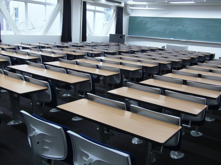 Criação da Universidade do DF é aprovada pela CLDF
