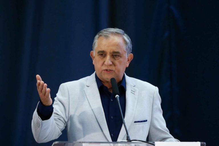 Izalci reforça tropa de choque na CPI da Pandemia