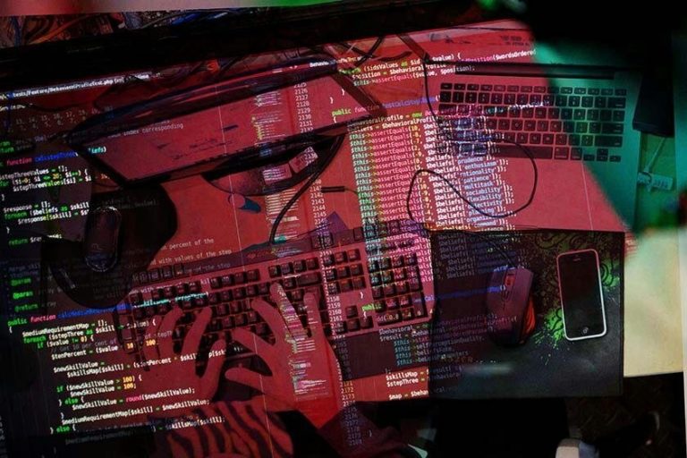 Stalking: policial do DF é presa após ameaçar e ligar 98 vezes para o ex