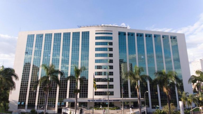 Governo de Goiás economiza 92,7 milhões com gestão da folha de pagamento