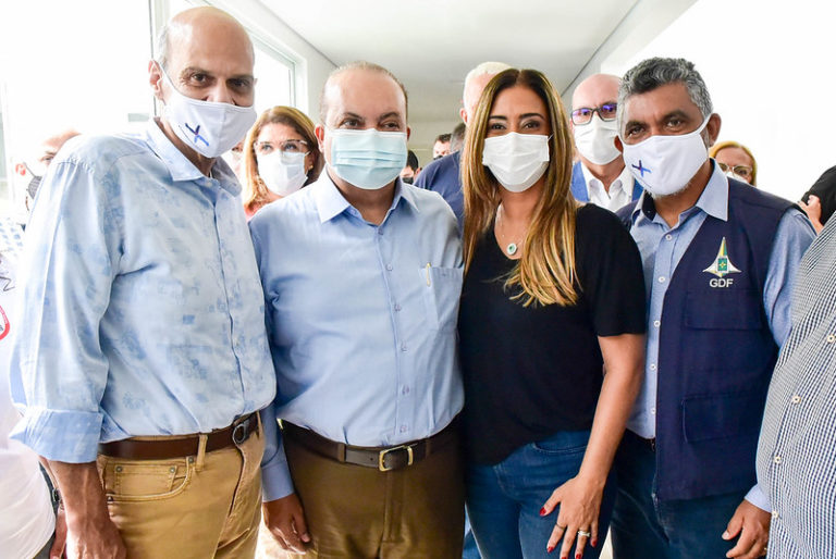 Sete UPAs entregues em cinco meses, e mais duas serão construídas