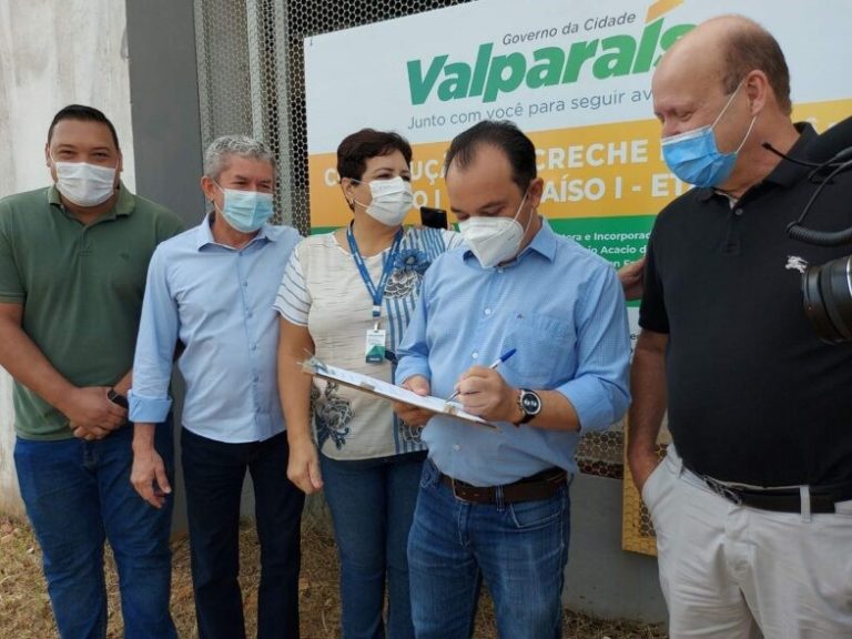 De olho na Educação: Pabio Mossoró vistoria obra em creche da Etapa B