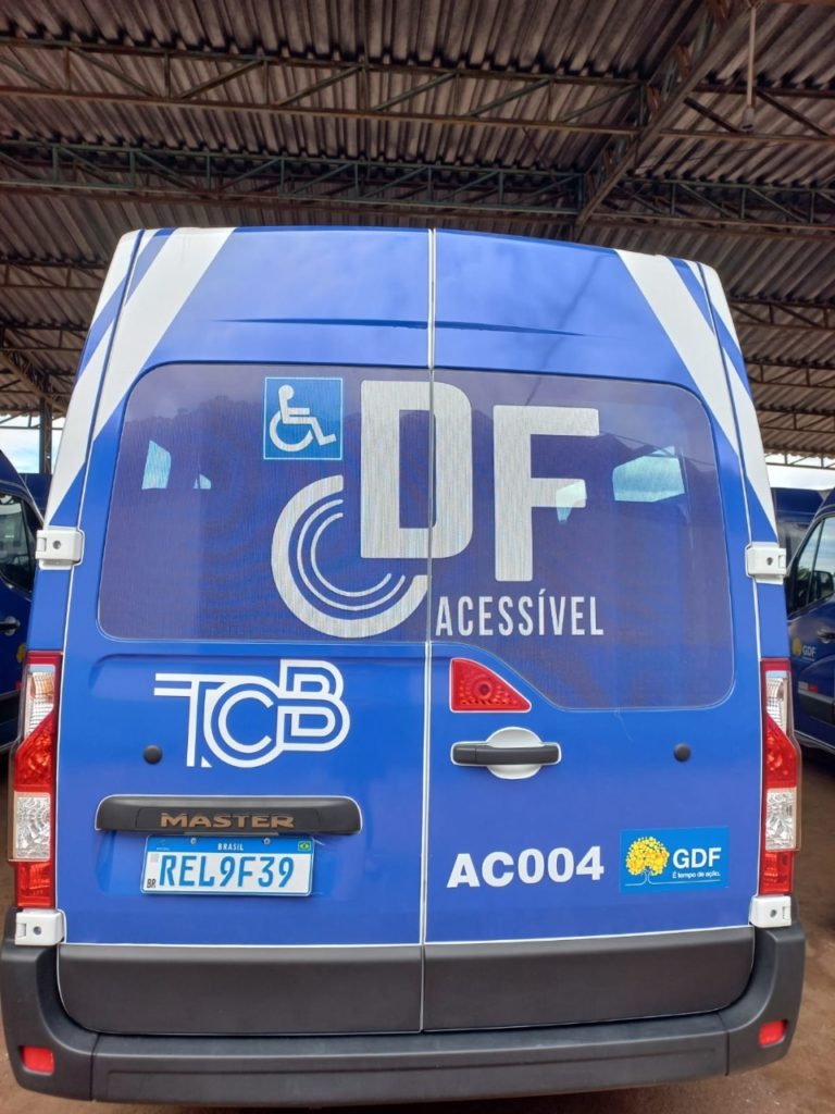 Vans do DF Acessível podem usar faixas exclusivas