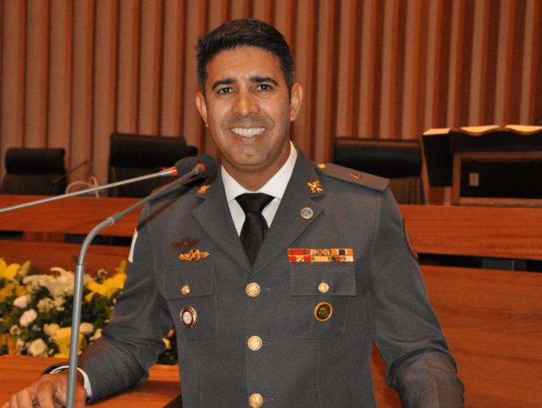 “Proposta de recomposição dos militares do DF não teve a participação dos comandantes”, disse o deputado Roosevelt Villela (PL) em rede social