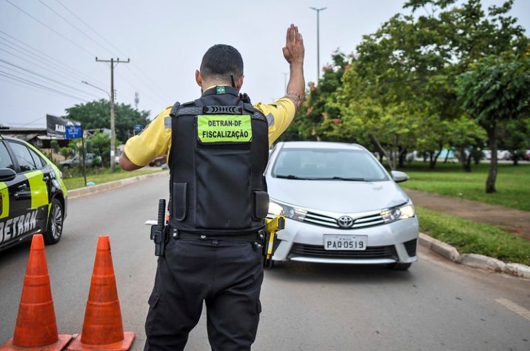 Aprovada gratificação para servidores do Detran-DF