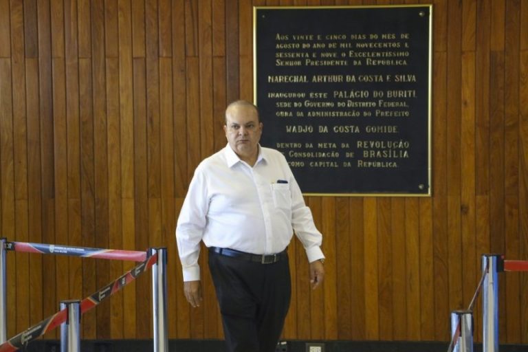 CODEPLAN estima que DF tem 3.010.881 habitantes e 38,1% utilizam ônibus para chegar ao trabalho