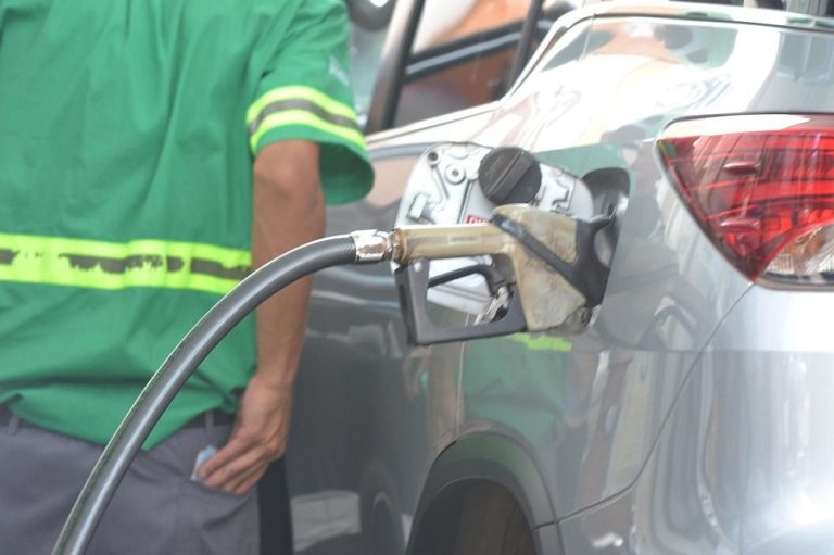 Câmara deve votar nesta quarta projeto que limita ICMS sobre energia e combustíveis