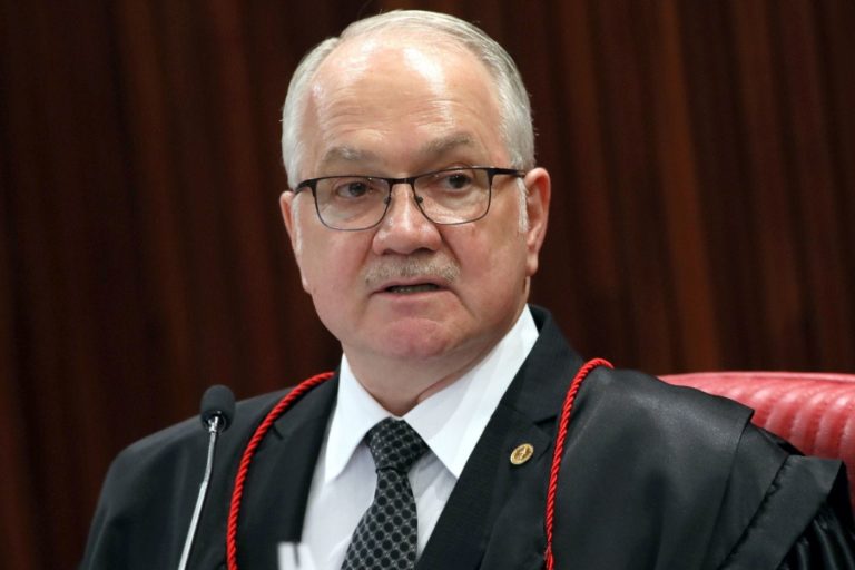 Fachin responde à Defesa e diz que não se opõe à divulgação de documentos sobre processo eleitoral