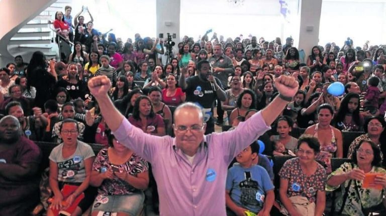 Candidaturas avulsas para o Senado beneficia a reeleição de Ibaneis no DF