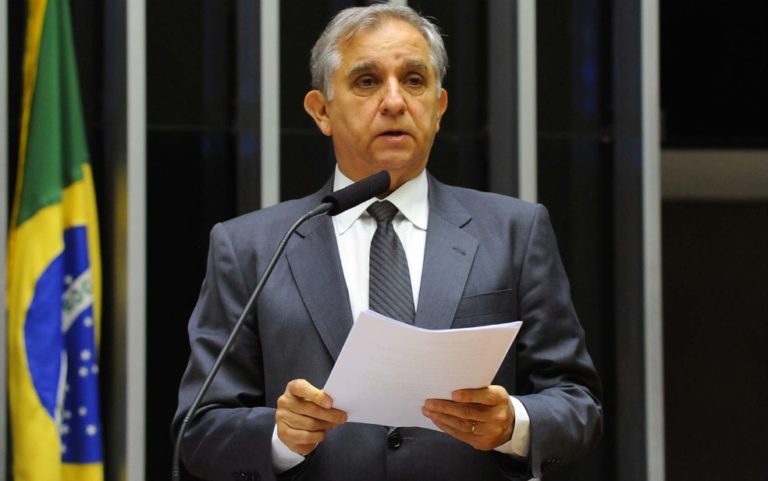 Justiça confirma condenação do senador Izalci, do DF, a 4 anos de reclusão por peculato