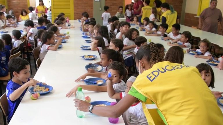 Escolas públicas do DF receberão mais 400 educadores sociais voluntários