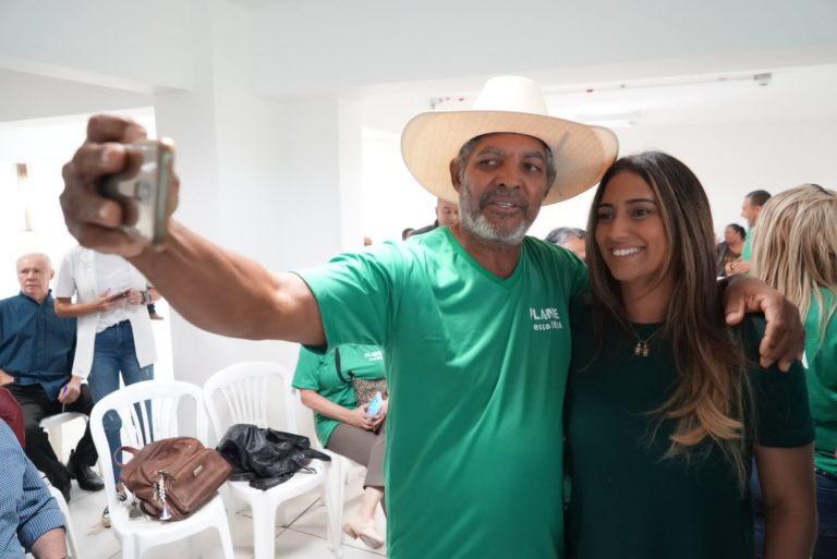 Flávia e Arruda reforçam compromisso com a área rural em encontro com produtores