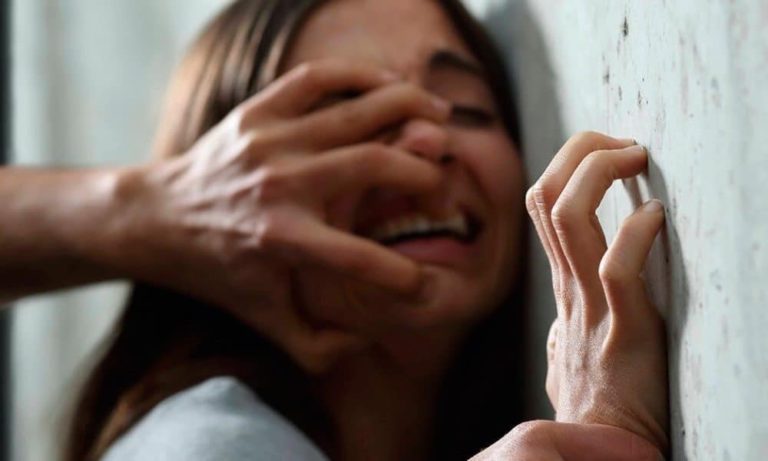 Homem é preso após passar cinco dias estuprando a filha de 17 anos