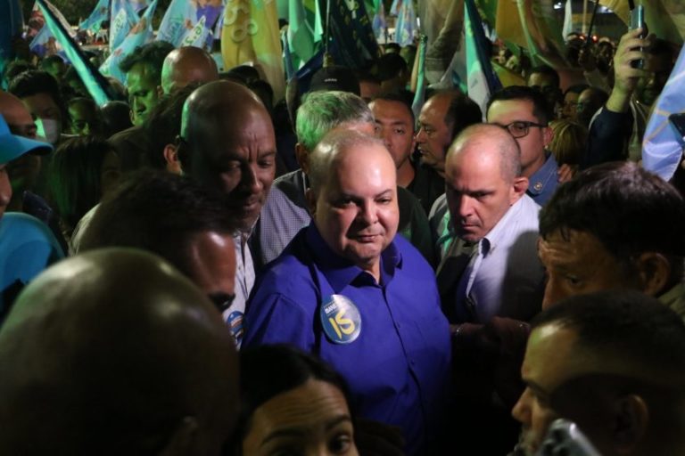 Gama abraça coligação de Ibaneis e governador reforça amor pela cidade