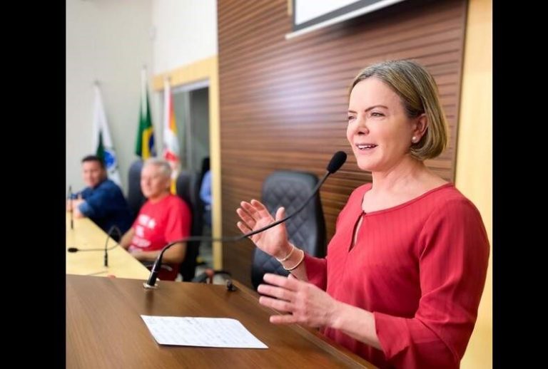 TSE manda apagar postagem mentirosa de Gleisi sobre Bolsonaro