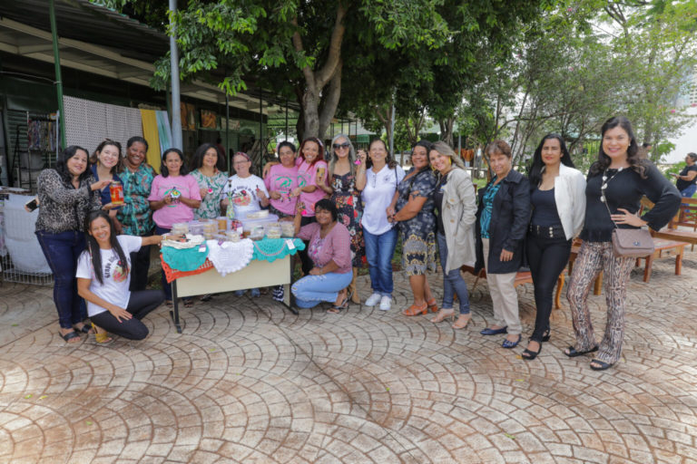 Mulheres rurais ganham box na Feira da Torre de TV