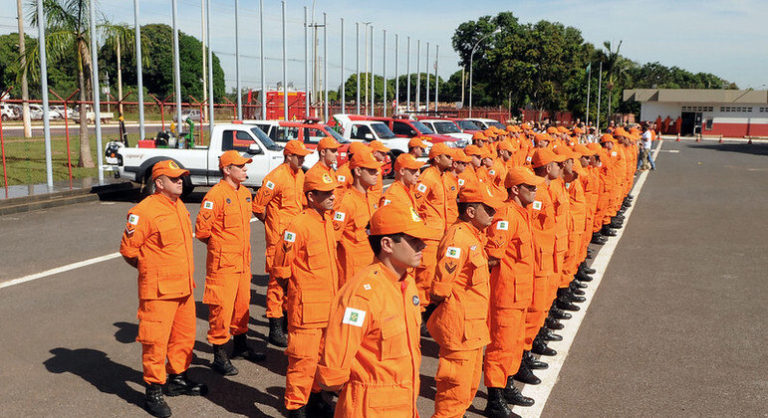 Bombeiros do DF planejam enviar militares para resgatar vítimas na Turquia
