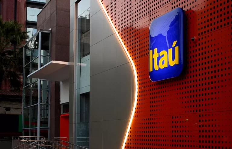 PIX do Itaú tem instabilidade; usuários reclamam nas redes sociais