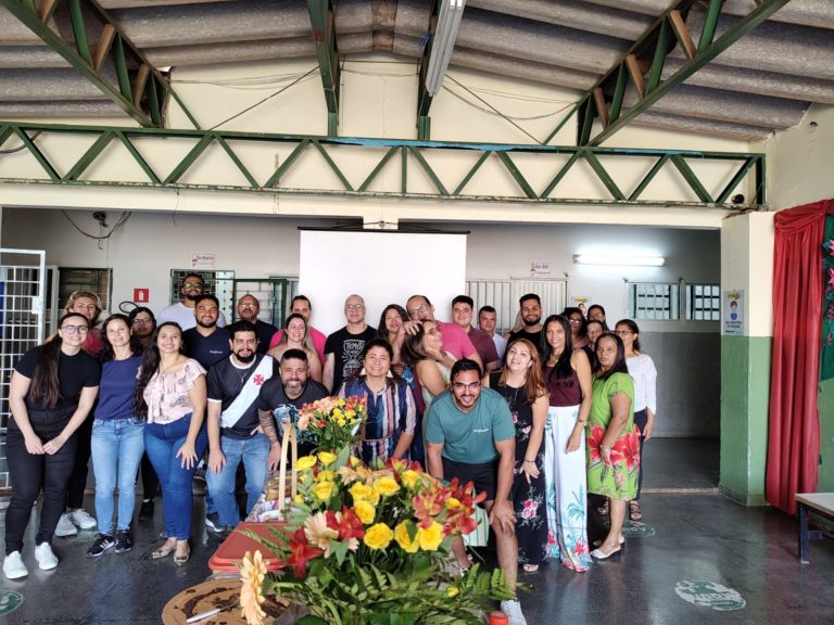 Céu Azul: Escola Antônio Bueno de Azevedo ganha sua quadra poliesportiva e granitina nos pátios