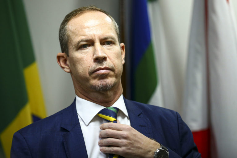 Lula indica ex-interventor do Distrito Federal para chefiar interinamente o GSI