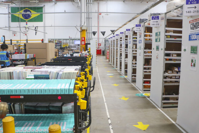 Indústria e serviços fomentam economia do DF, que cresce acima da nacional