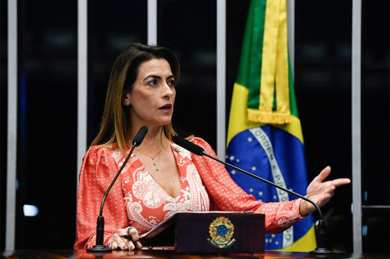 Senadora Soraya Thronicke está internada em UTI em Brasília