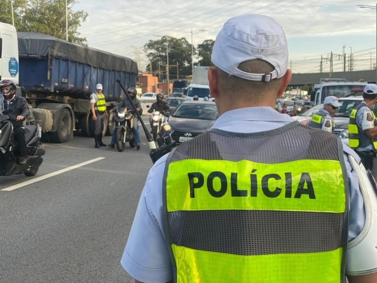 Governo de SP oferece reajustes de 13% a 34% para policiais; veja valor de cada cargo