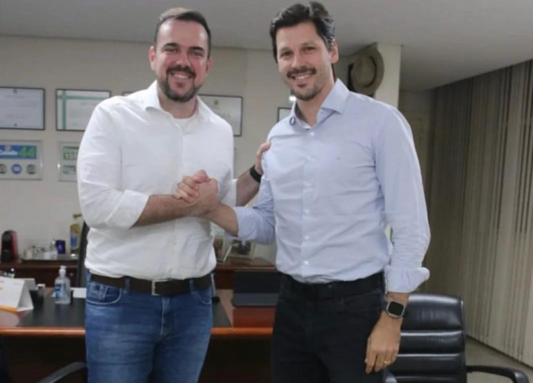Daniel Vilela e Gustavo Mendanha próximos