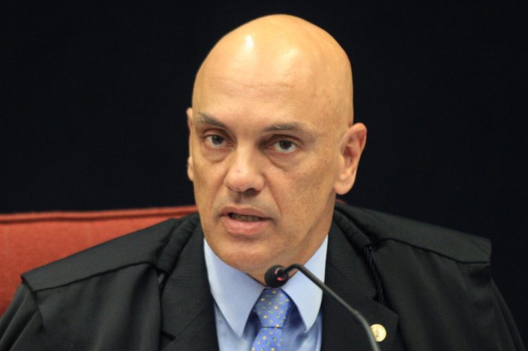 Projeto da Censura: Moraes manda PF ouvir CEOs de Google, Spotify, Brasil Paralelo e Meta
