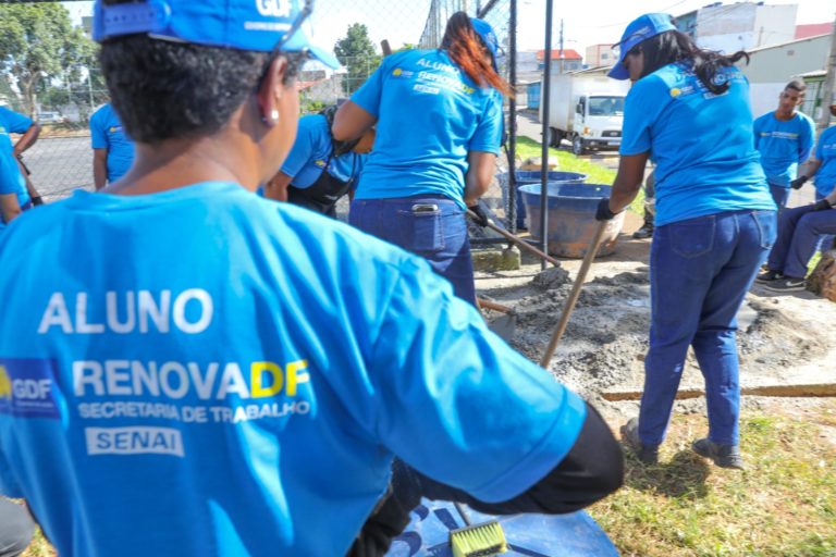 Governo capacita 43 mil pessoas e movimenta R$ 2,5 bilhões em incentivos