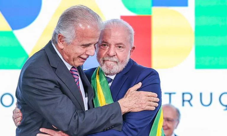 Lula x Múcio: Nem eles se entendem…Brasil perdido