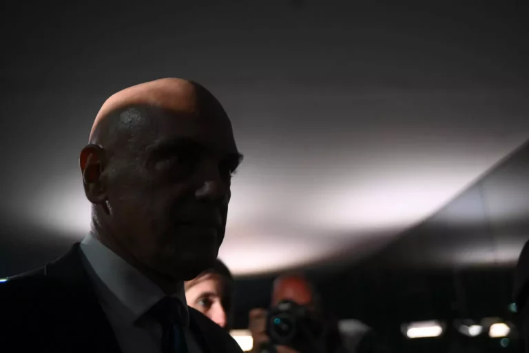 Estadão pede aos ministros do STF para controlarem a atuação de Moraes