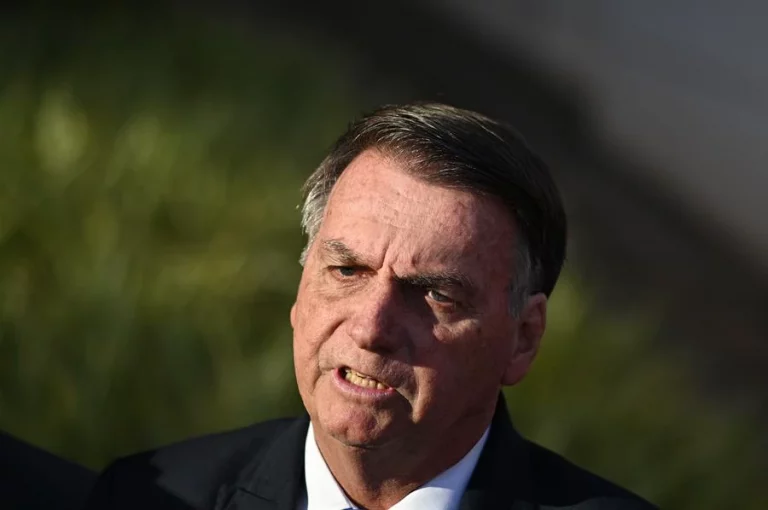 O desabafo de Bolsonaro: “O sistema não quer uma pessoa honesta na Presidência”