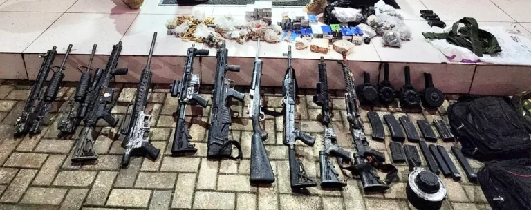 Violência na Bahia: número de fuzis apreendidos até setembro deste ano mais que dobrou em relação a 2022
