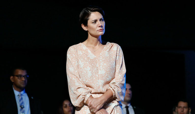 Michelle rebate coluna do Globo: “Matéria megalomaníaca”