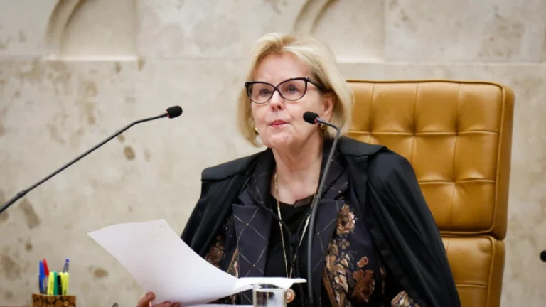 Julgamento sobre descriminalização do aborto foi suspenso no STF. Rosa Weber votou a favor da descriminalização