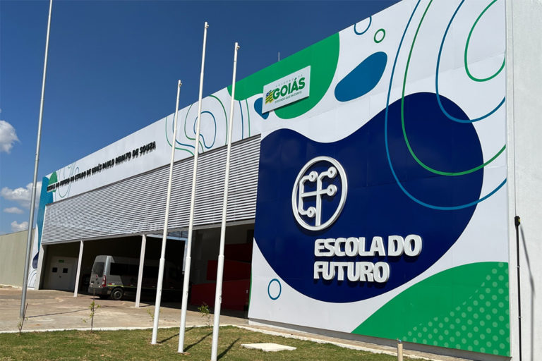 Governador Caiado e o Prefeito Pábio Mossoró inauguram Escola do Futuro de Goiás em Valparaíso