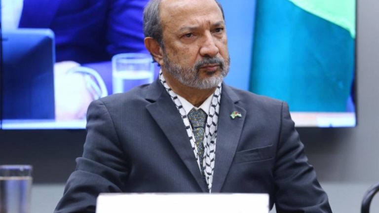 Deputado demite apoiador do Hamas que zombou de mulher sequestrada em Israel