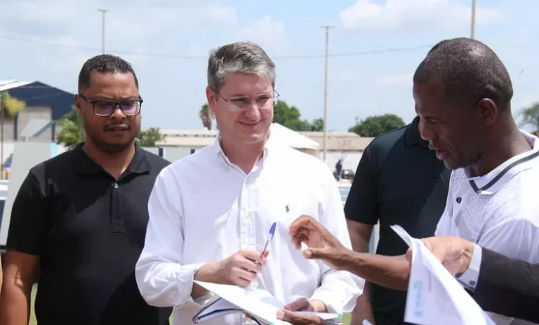 Escândalo em Águas Lindas: Prefeito na corda bamba por gastos milionários no ‘NATAL LUZ’