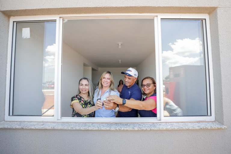 Investimento de R$ 4,6 milhões realiza sonho de 40 famílias