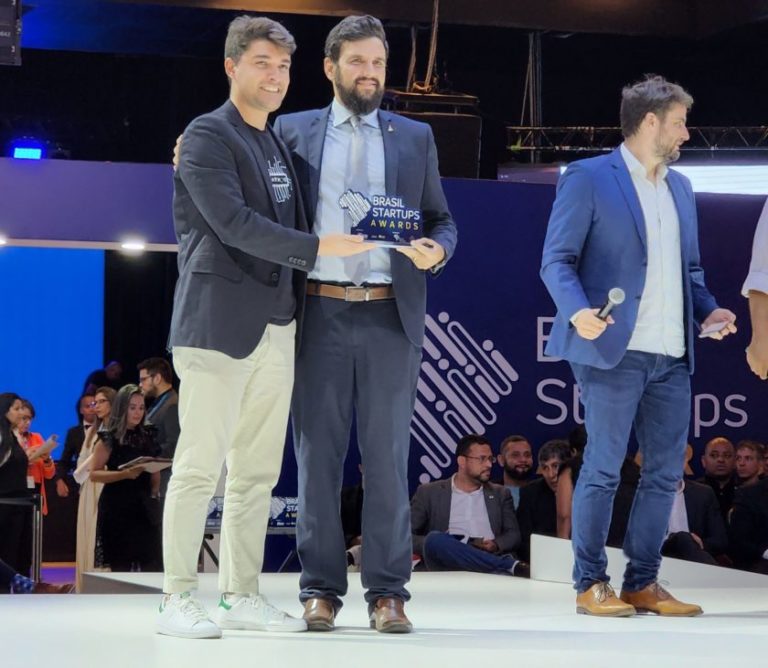 Brasil Startups Awards premia 21 soluções inteligentes e abre espaço para polos de inovação de todo o país