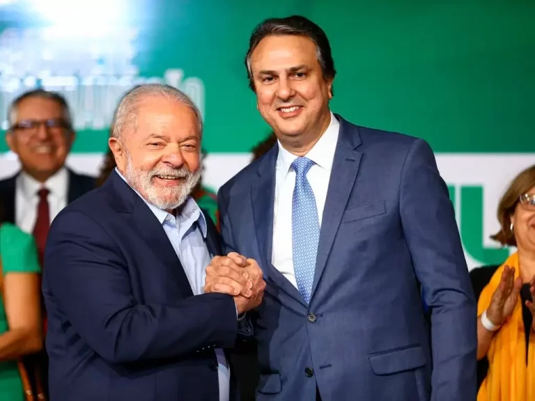 Governo Lula estuda mudanças na formação de professores