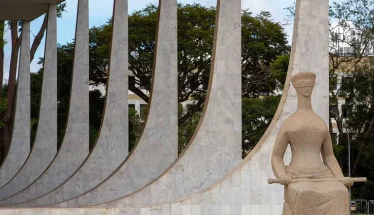 STF julga nesta semana restrição a políticos no comando de estatais